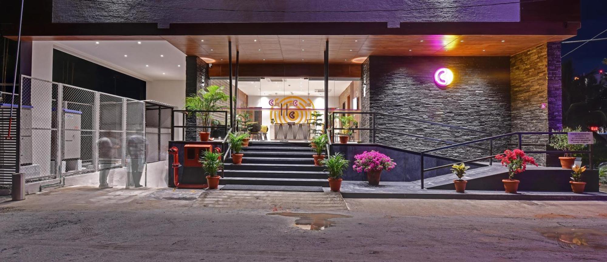 Click Hotel Vista-International Airport Dod Jala Exterior photo