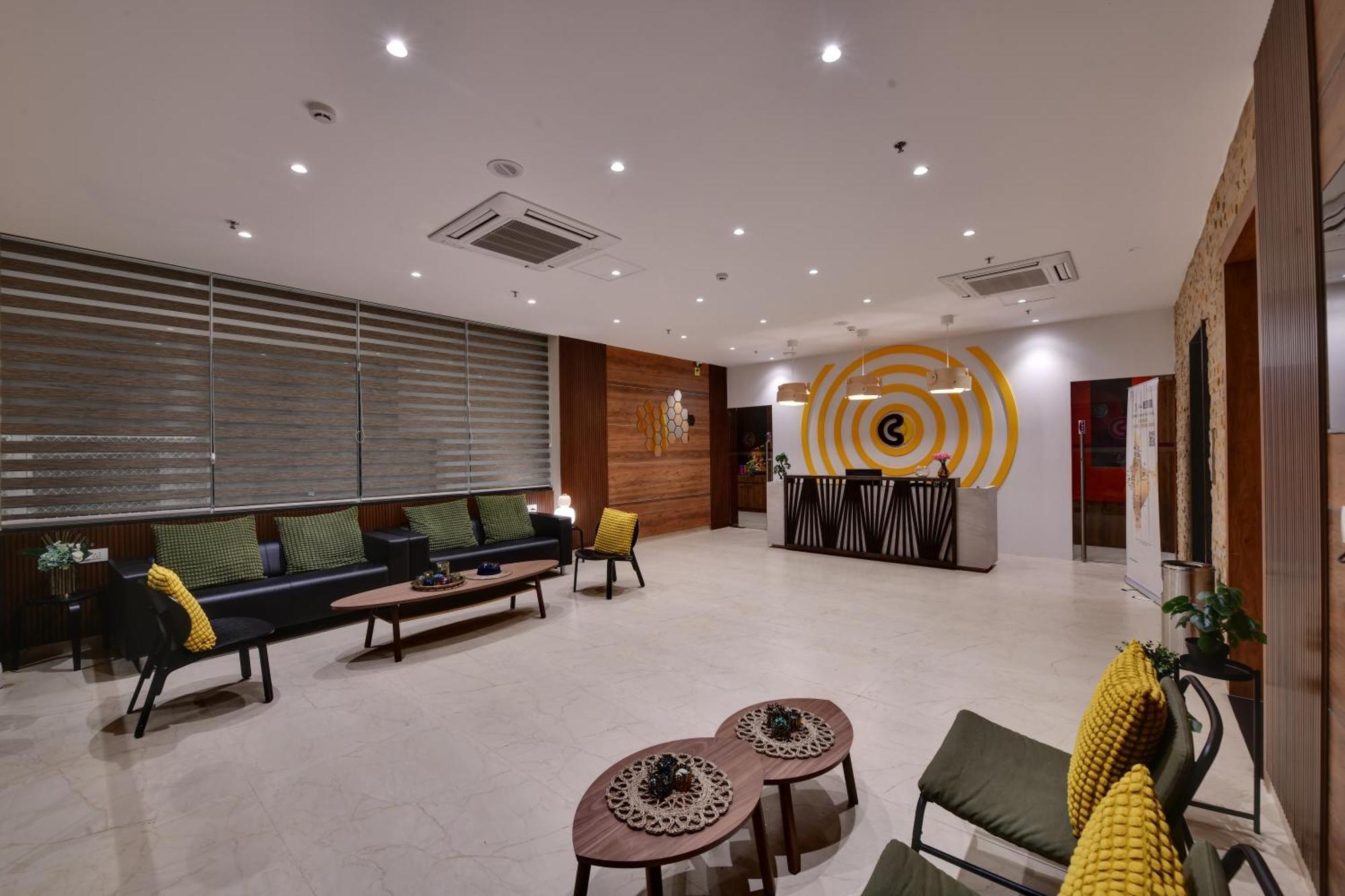 Click Hotel Vista-International Airport Dod Jala Exterior photo